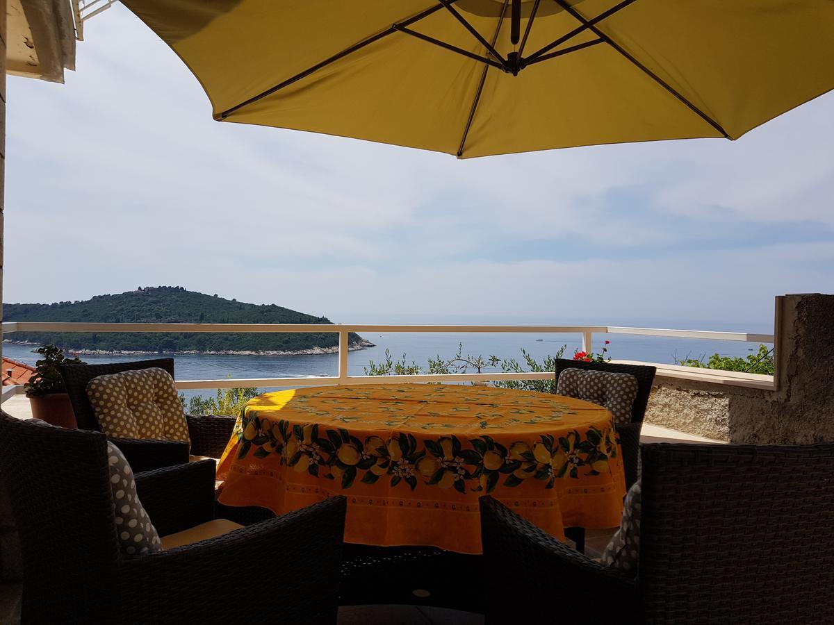 Apartment Dove With Sea View And Free Parking Dubrovnik Eksteriør bilde
