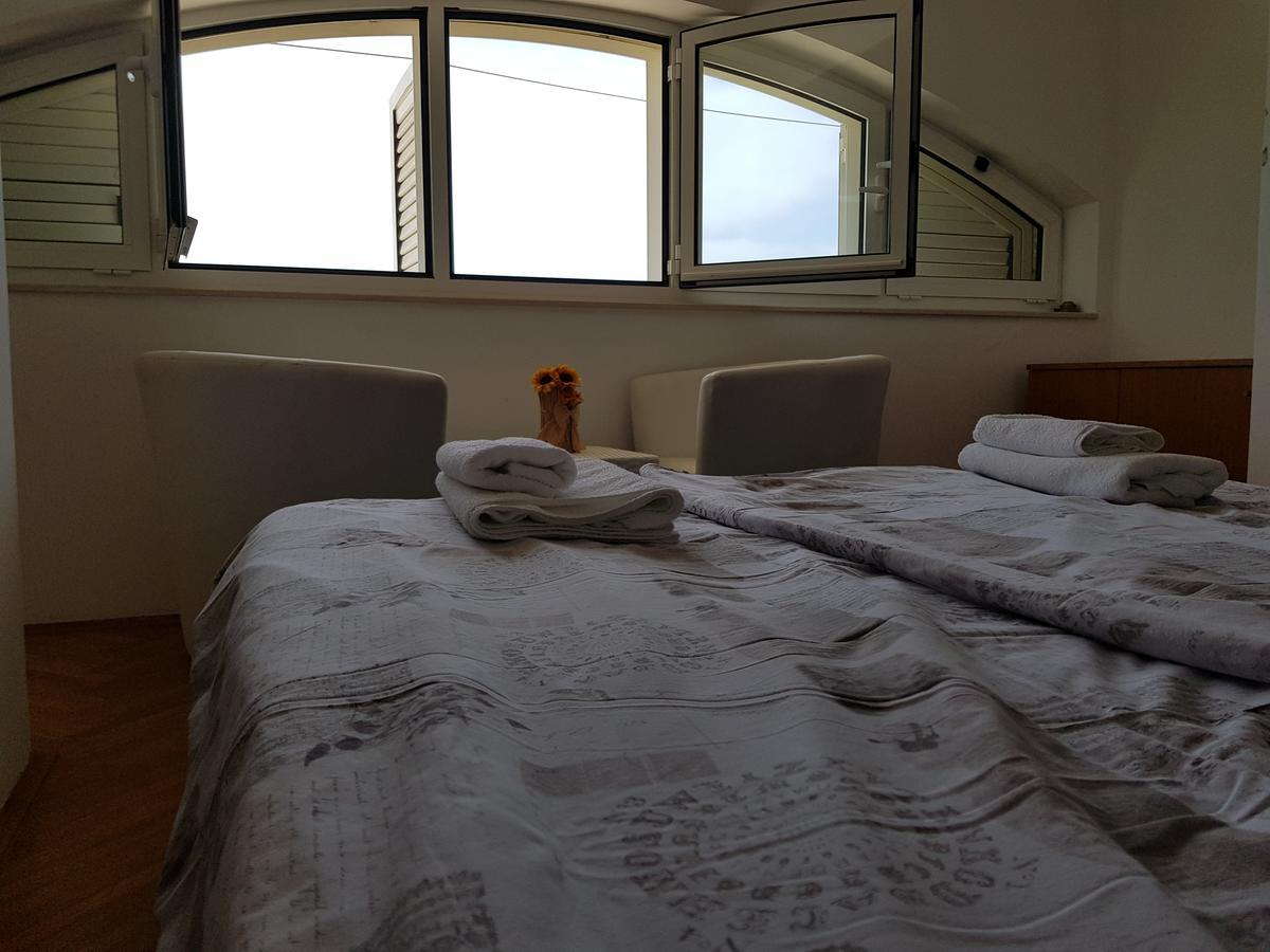Apartment Dove With Sea View And Free Parking Dubrovnik Eksteriør bilde